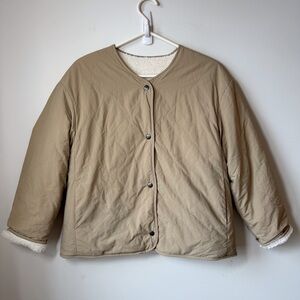 Uniqlo Quilted Puffer Jacket reverses to Sherpa side pockets snaps minimalist